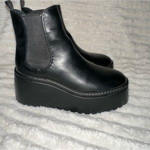 Nine west black platform boots.